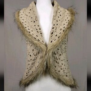 Apt. 9 Mocha Knit Open-Front Vest with Faux Fur Trim